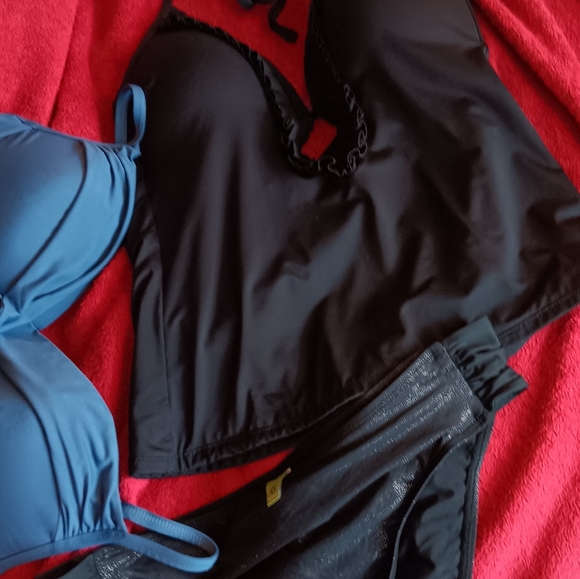 Swimsuit Tankini Bundle - Picture 12 of 14